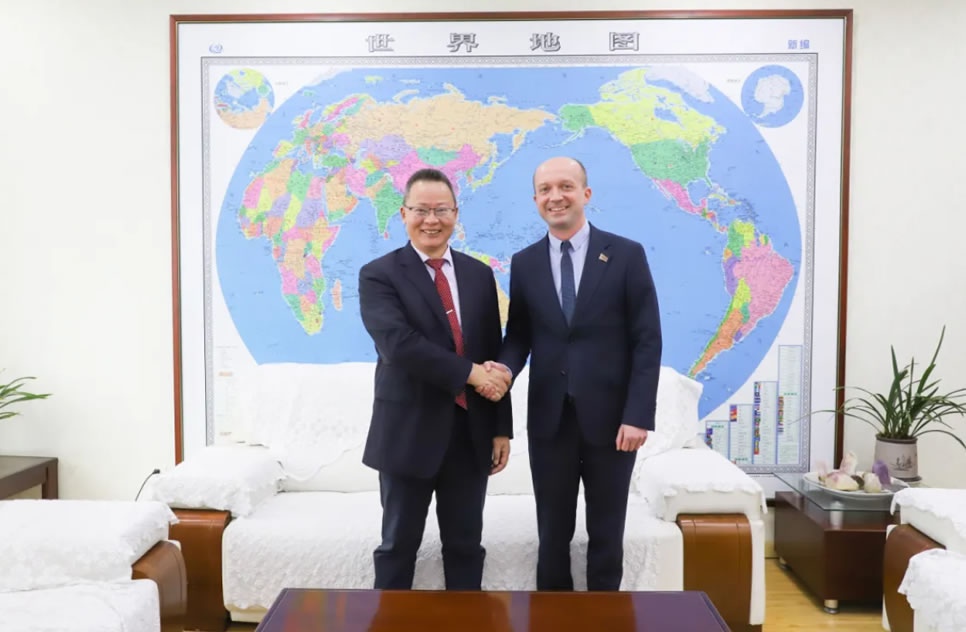 白俄羅斯駐華大使館公使參贊到訪山外山，共拓國際合作新機遇